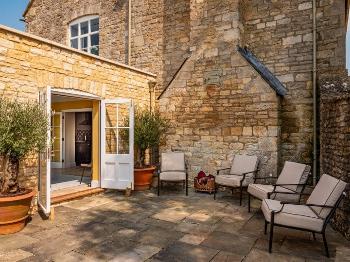 Browse our Cottage & Manor Holiday Properties | Luxury Cotswold Rentals